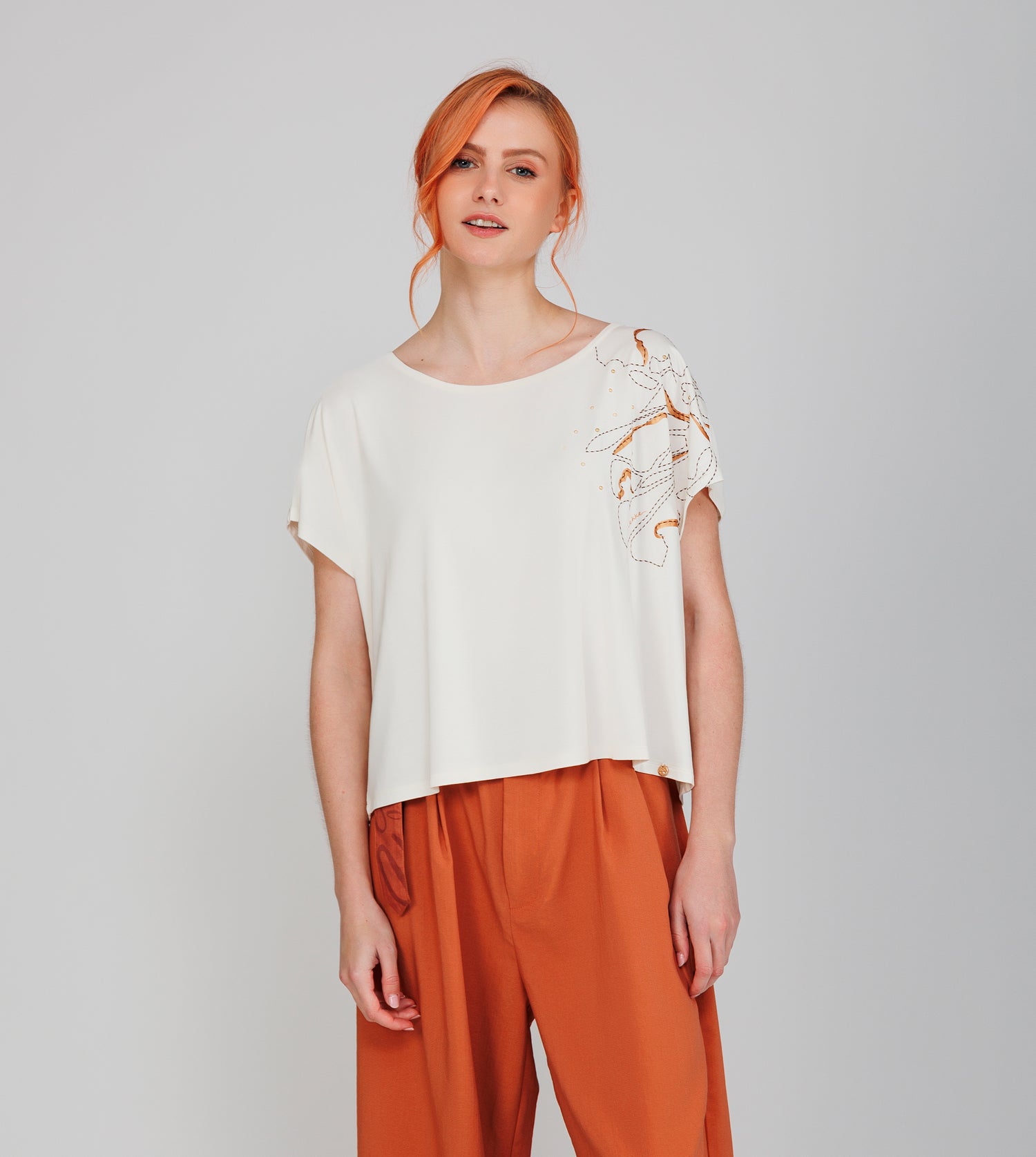 Beiges T-Shirt Anekke