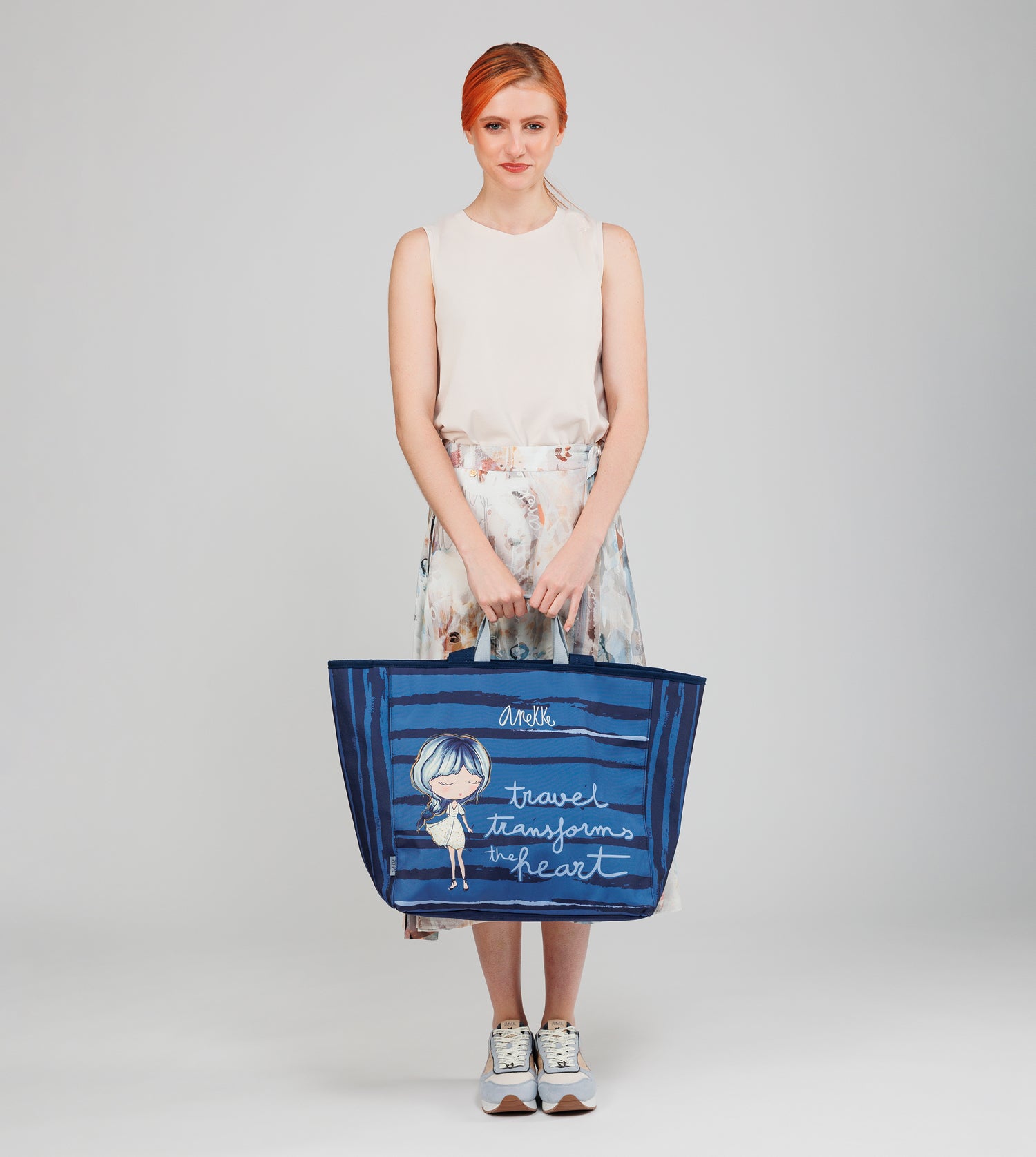 Große blaue Strandtasche