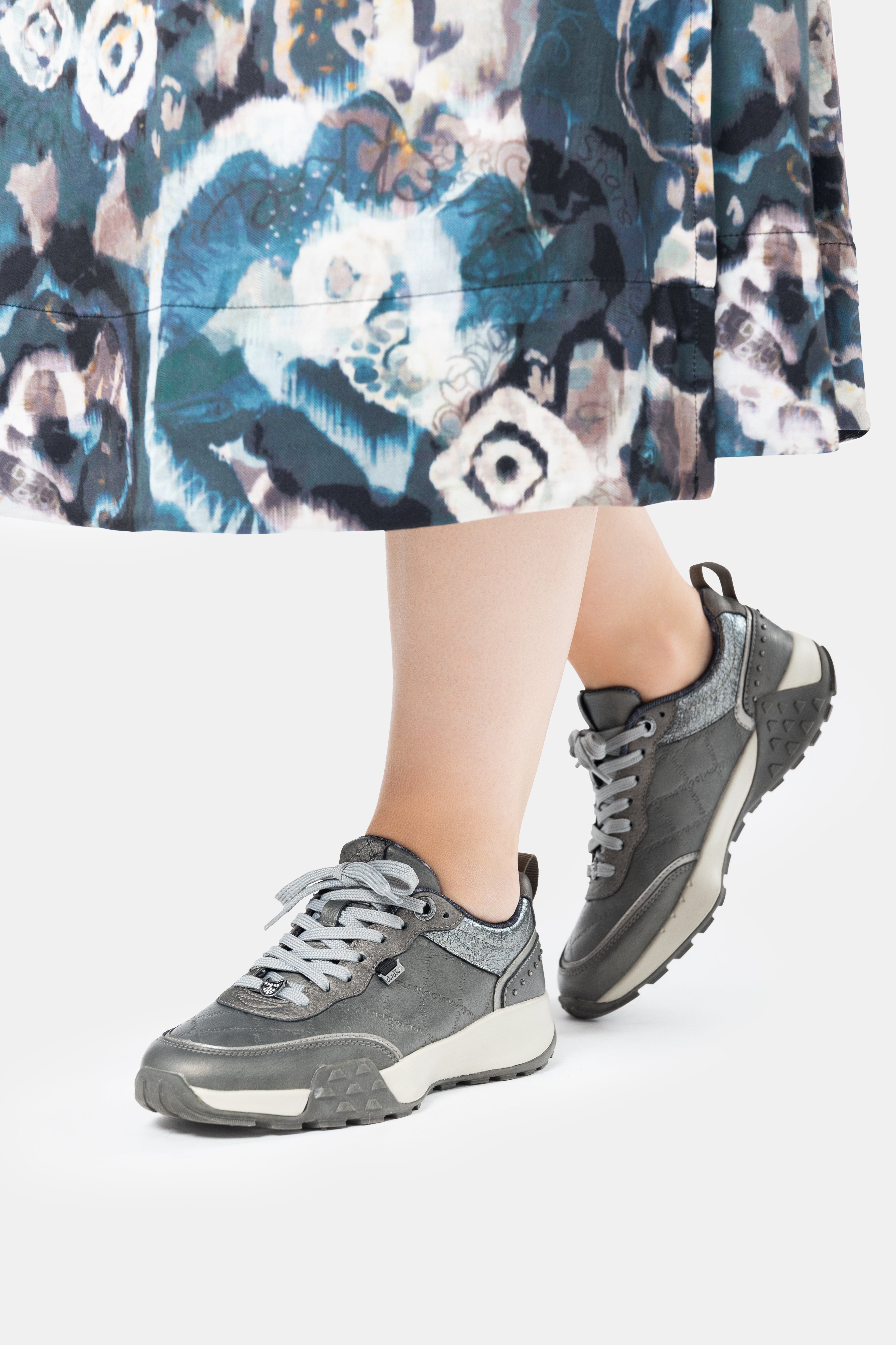 Sneakers taupe metallisch