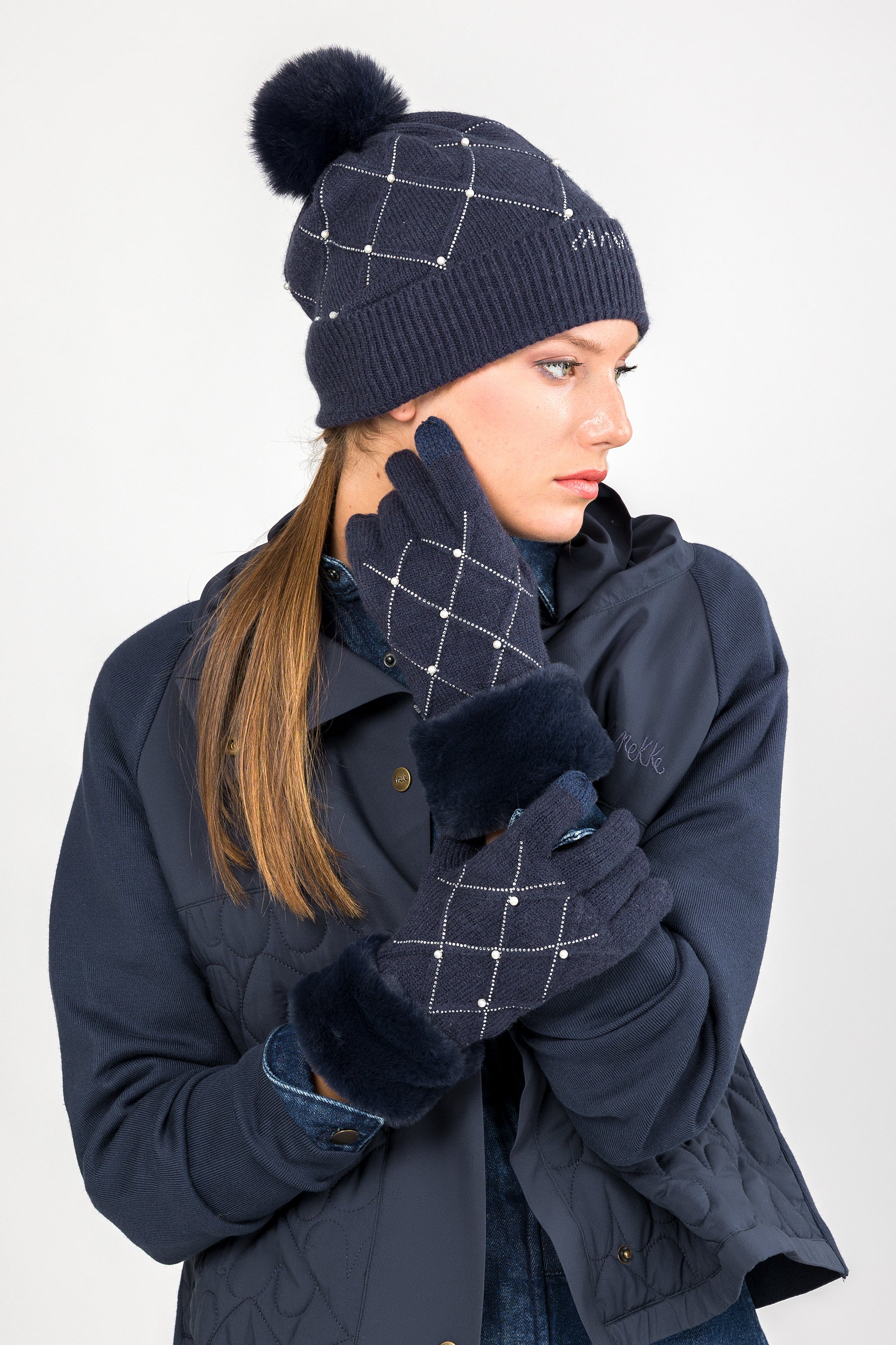 Strickhandschuhe mit Verzierungen schwarz