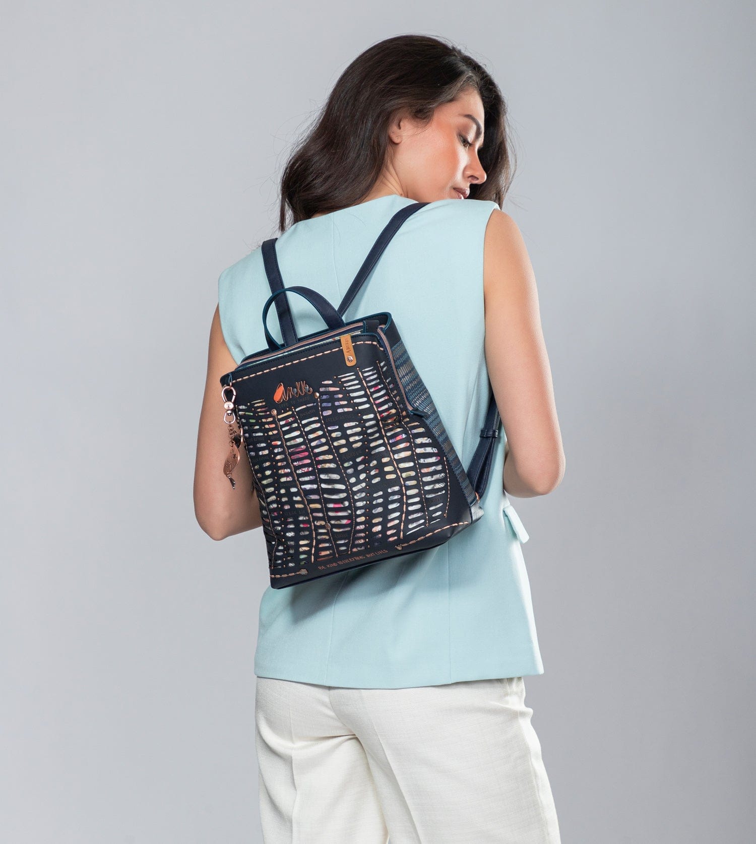 Nature Pachamama marineblauer Rucksack mit 3 Fächern
