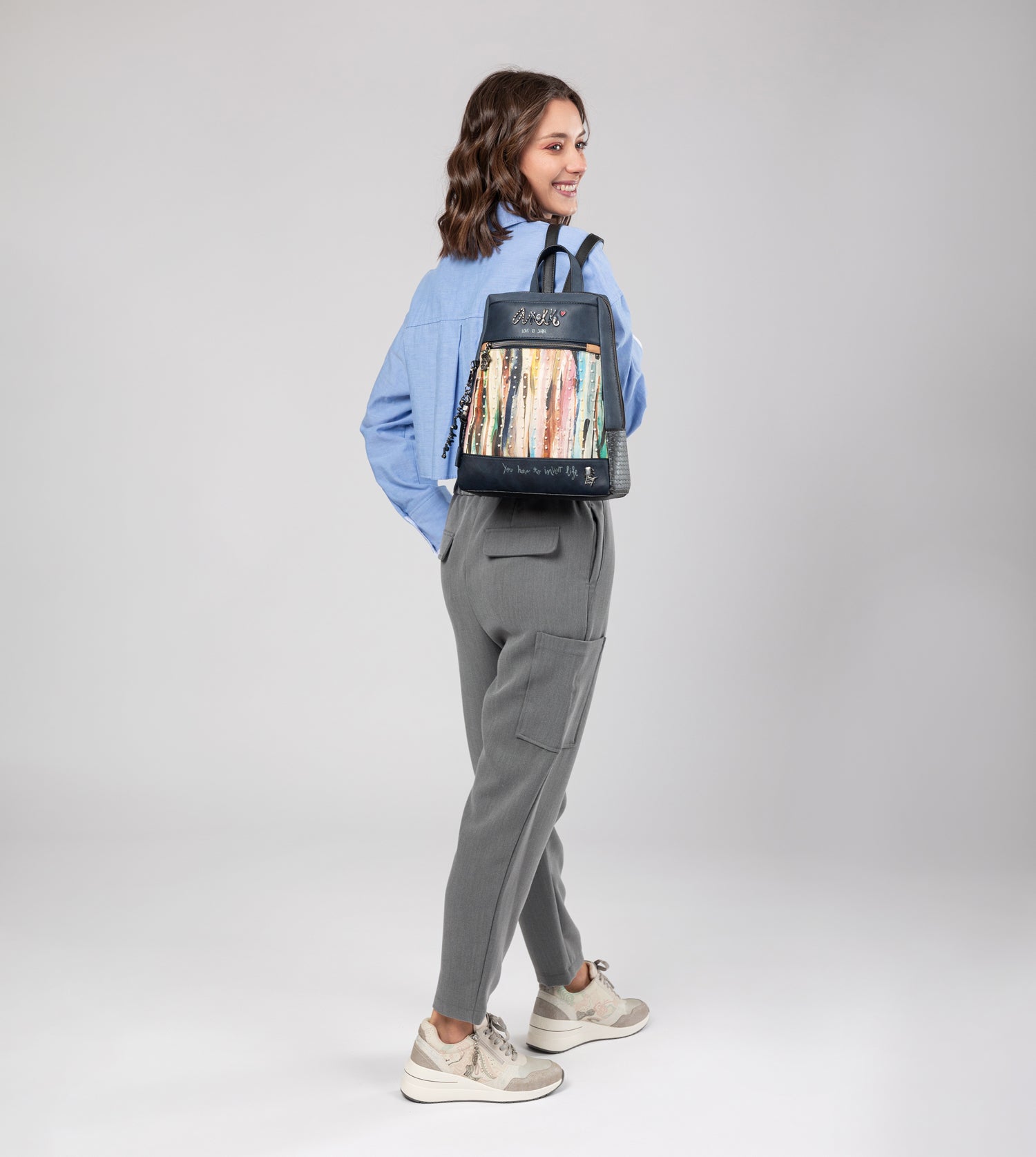 Studio Rucksack mit Perlen in Marineblau