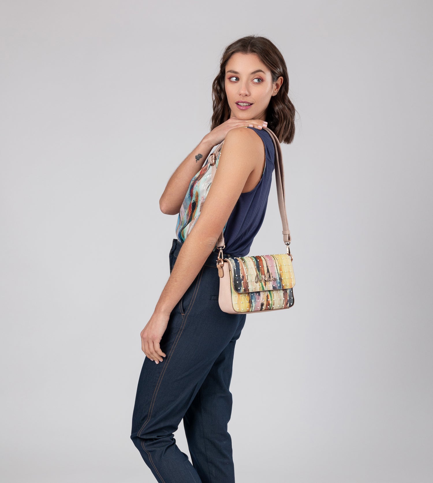 Anekke Studio – Baguette-Tasche in Nude