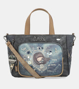 Hübsche Ice land Handtasche mit einer Tasche