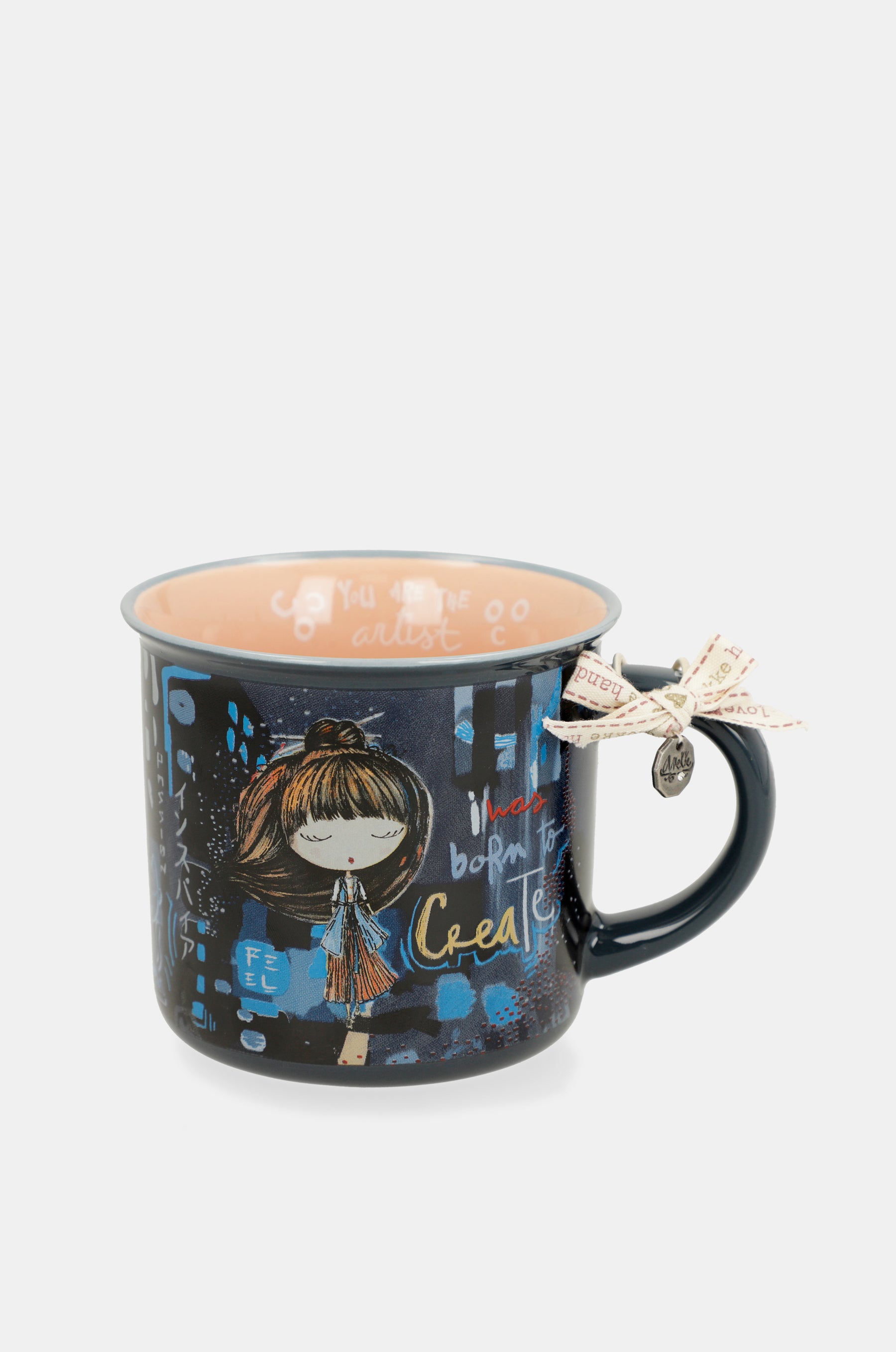 Contemporary Tasse