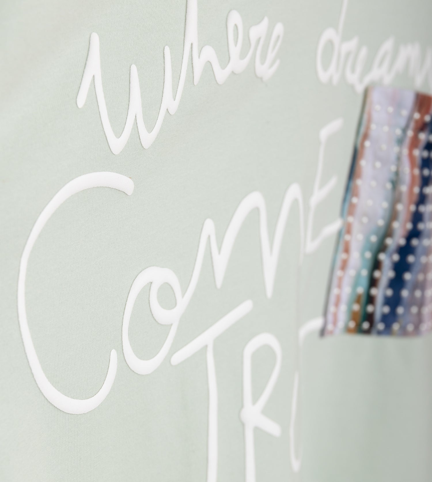 Grünes Studio-T-Shirt