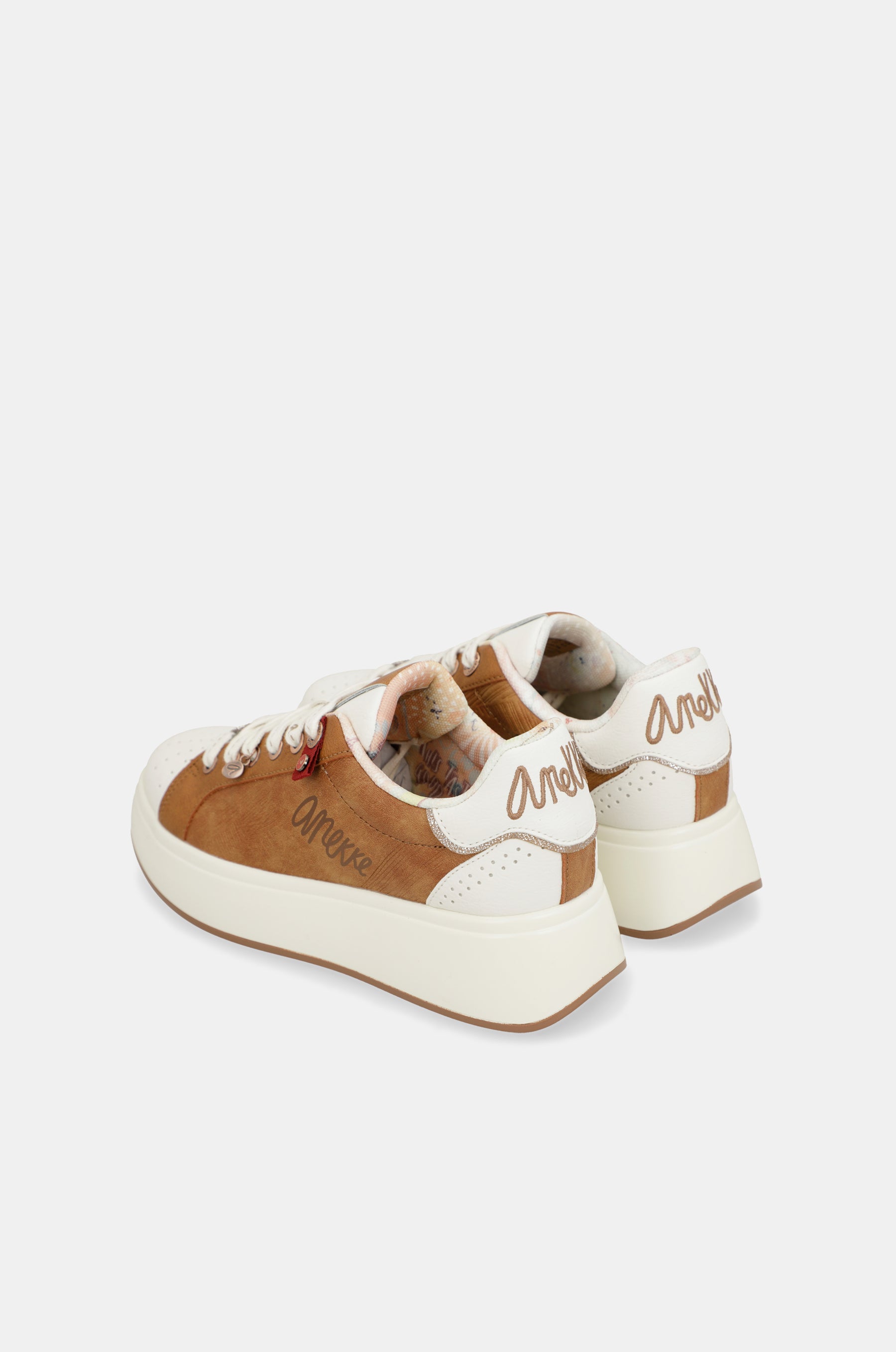 Braune Sneakers von Peace & Love
