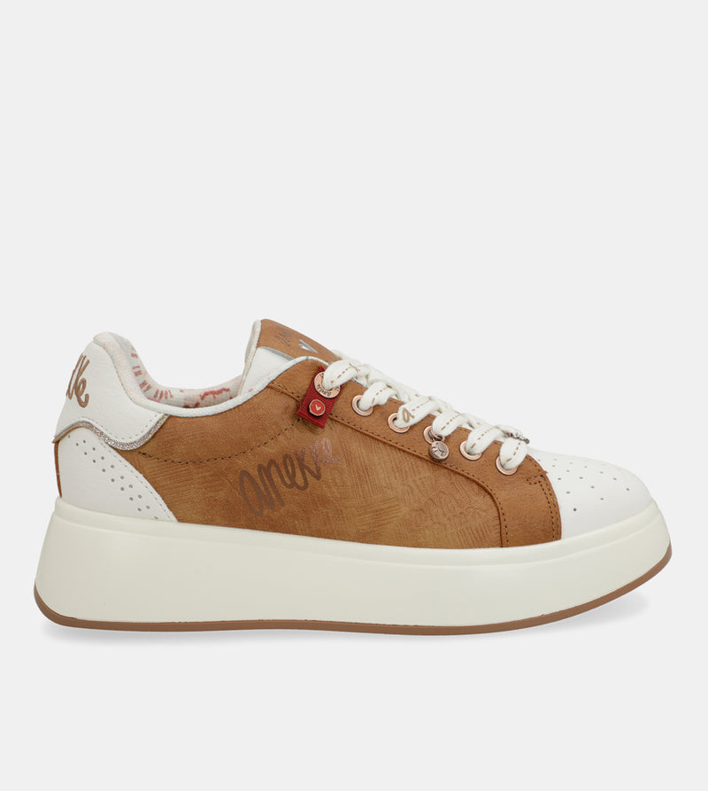 Braune Sneakers von Peace & Love