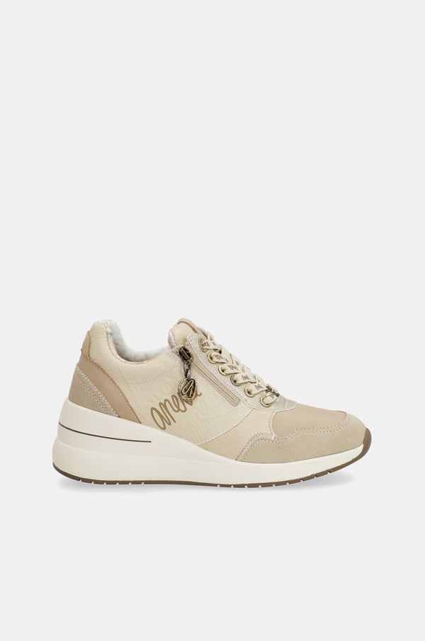Peace & Love-Sneaker mit Keilabsatz