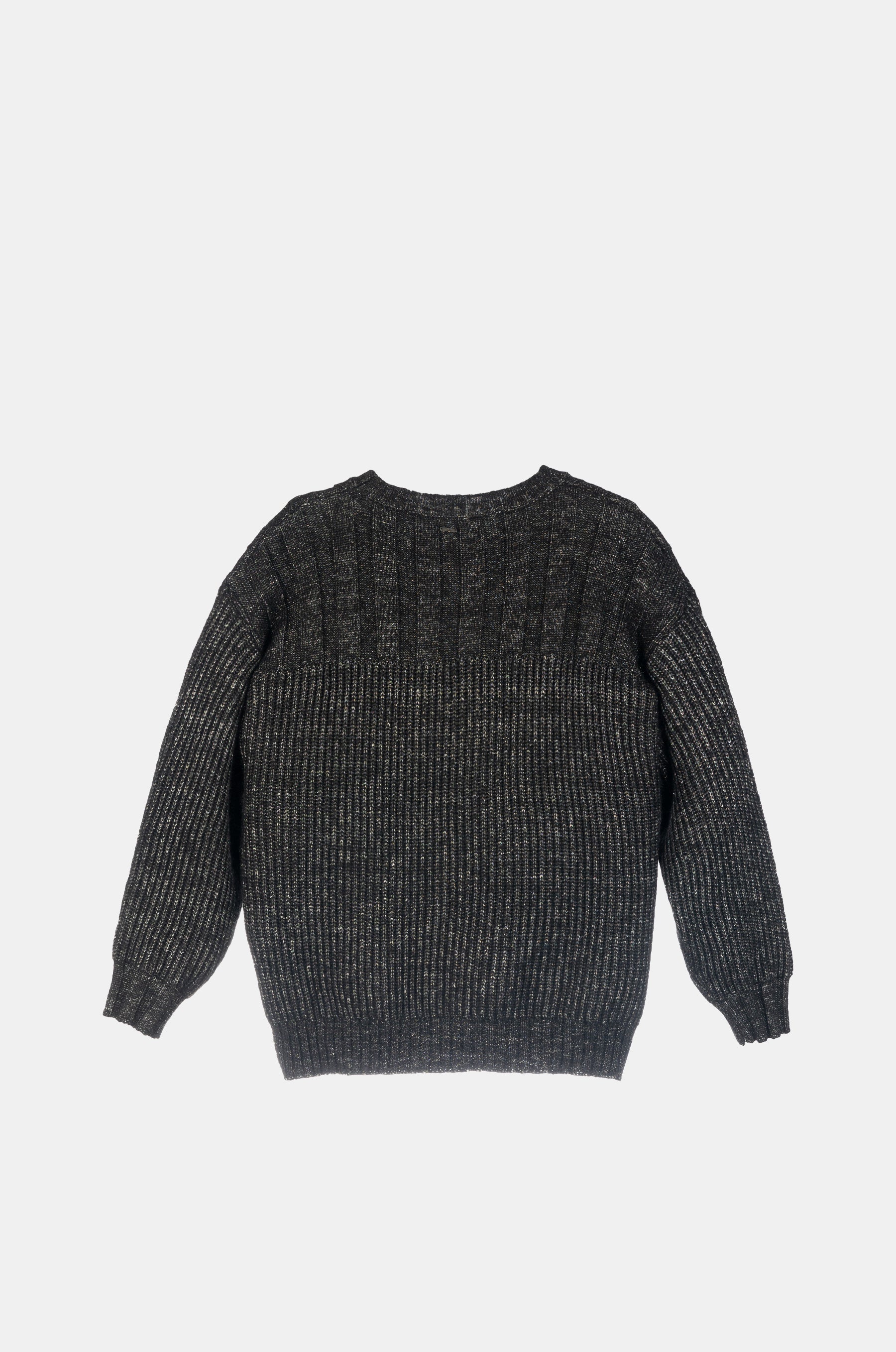 Schwarzer Pullover