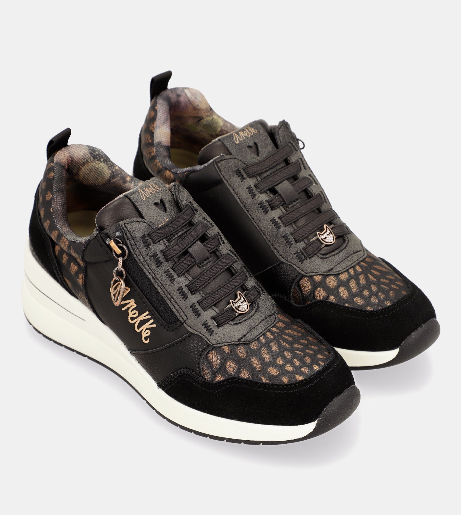 Schwarze Sneakers mit Keilabsatz von Dreams