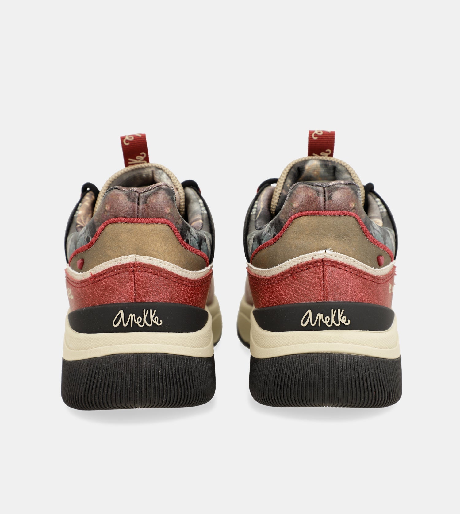 Sportliche mehrfarbige Sneaker