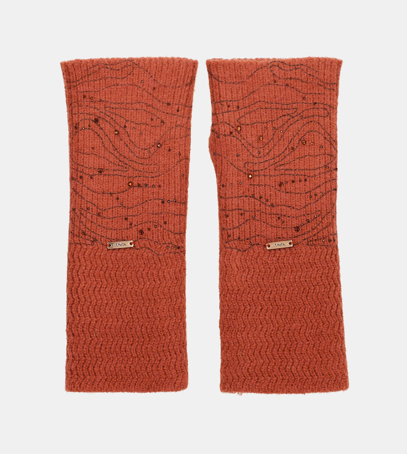 Rote Strickhandschuhe