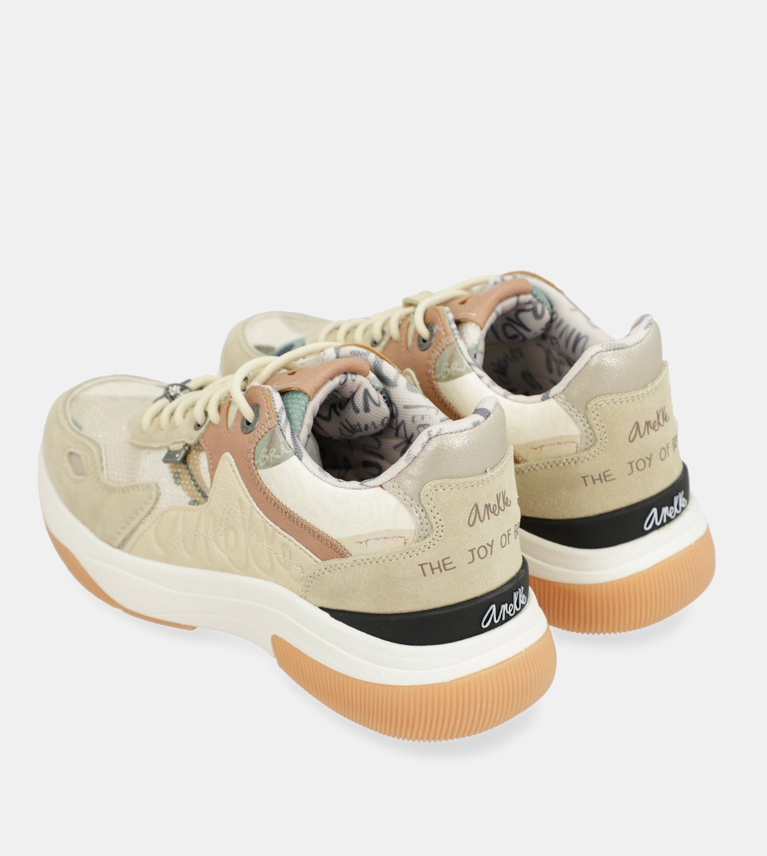 Pink sneakers Memories