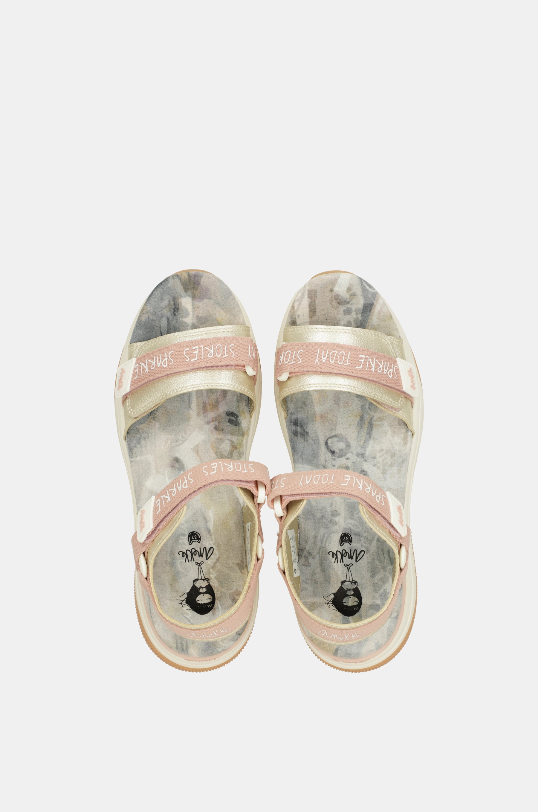Pinkfarbene Sportsandalen