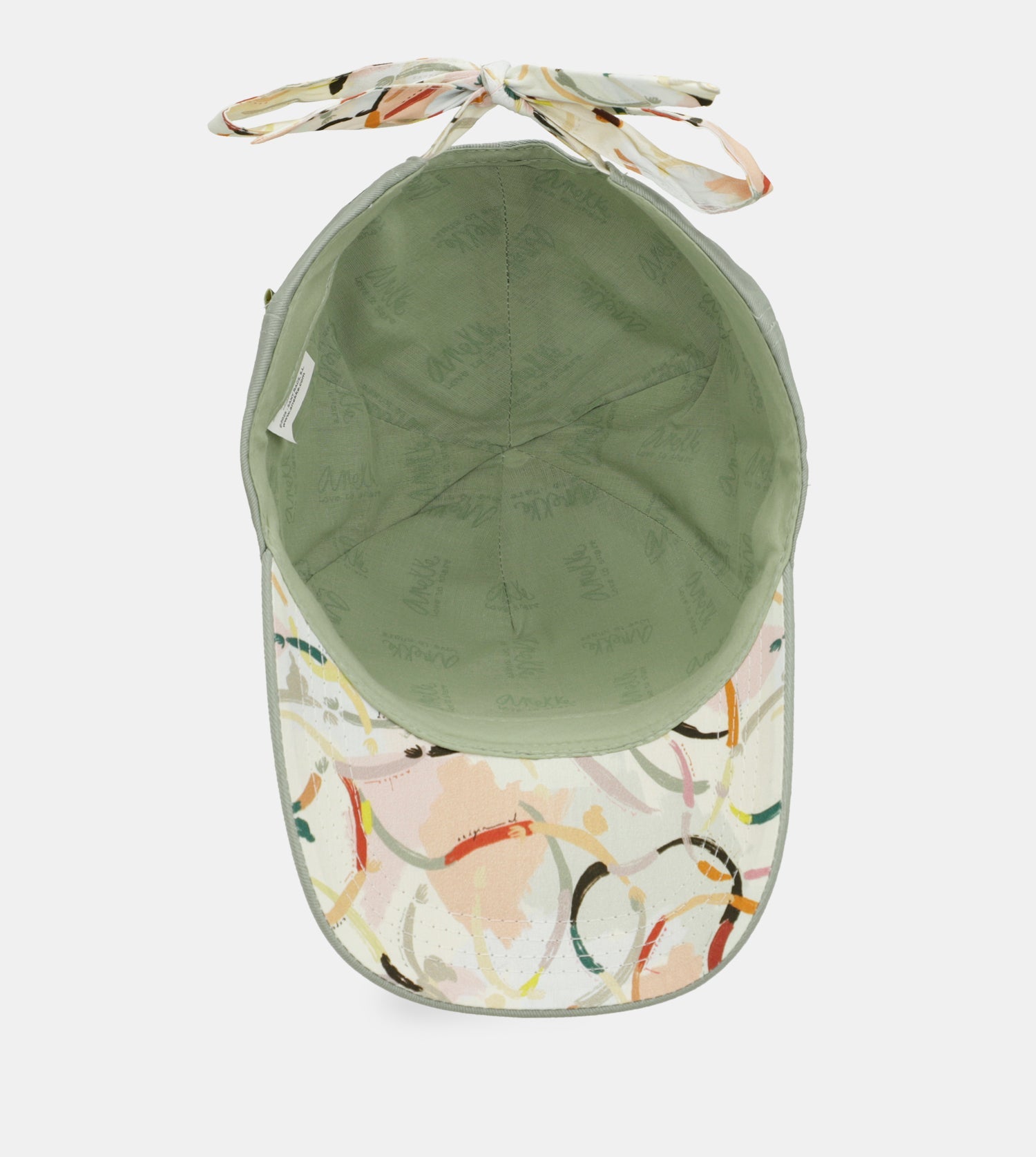 Grüne Kappe mit bedruckter Schleife