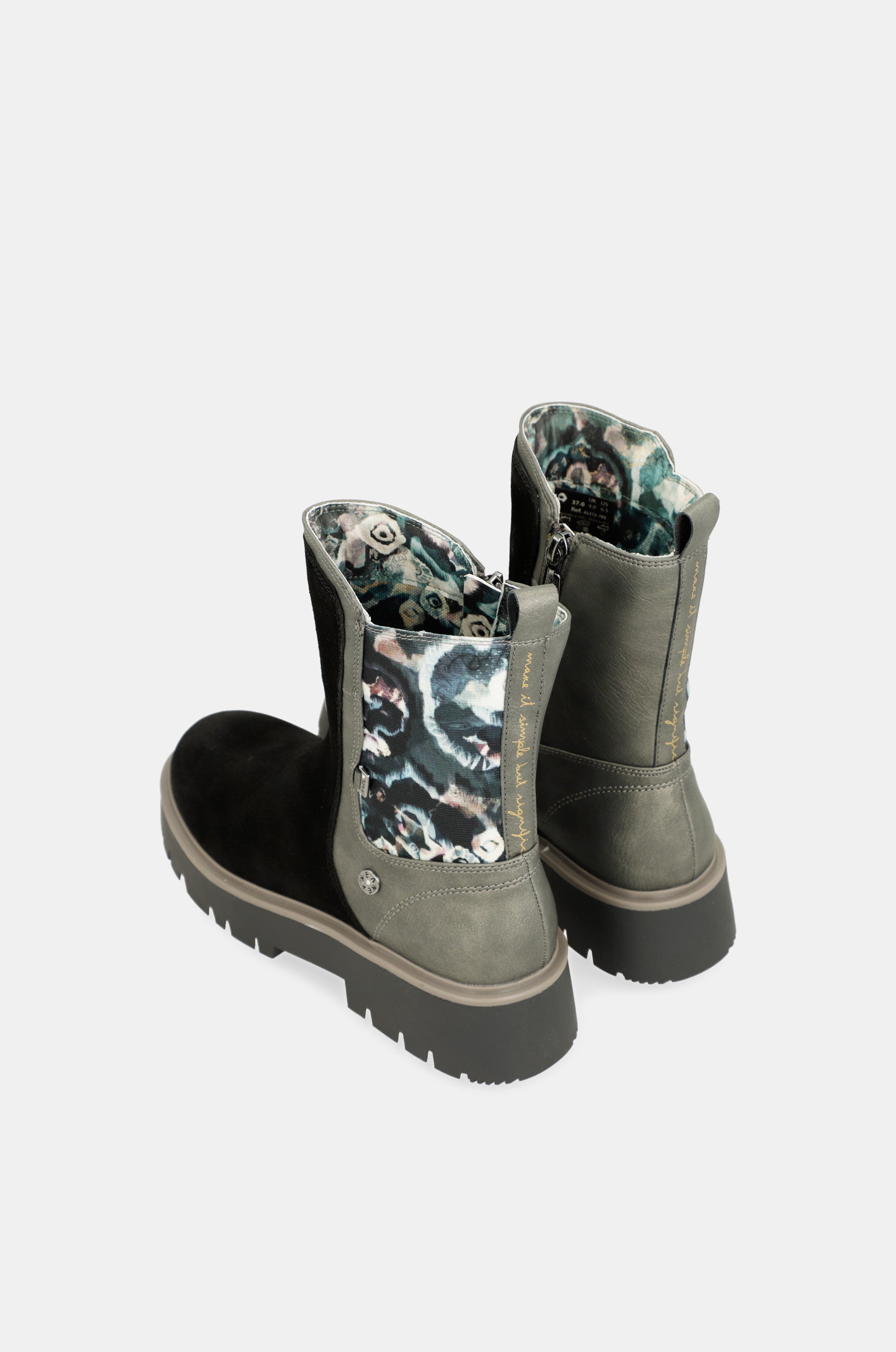 Stiefel schwarz Manifesto