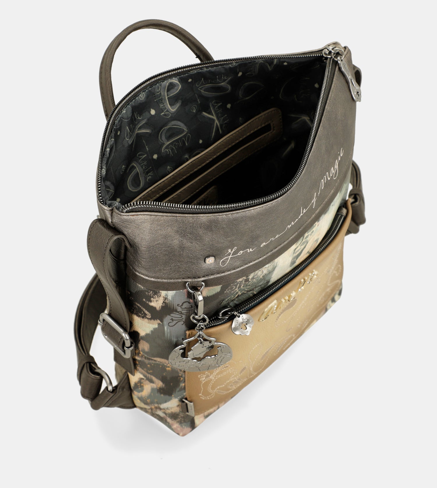 Rucksack Manifesto mittelgroß