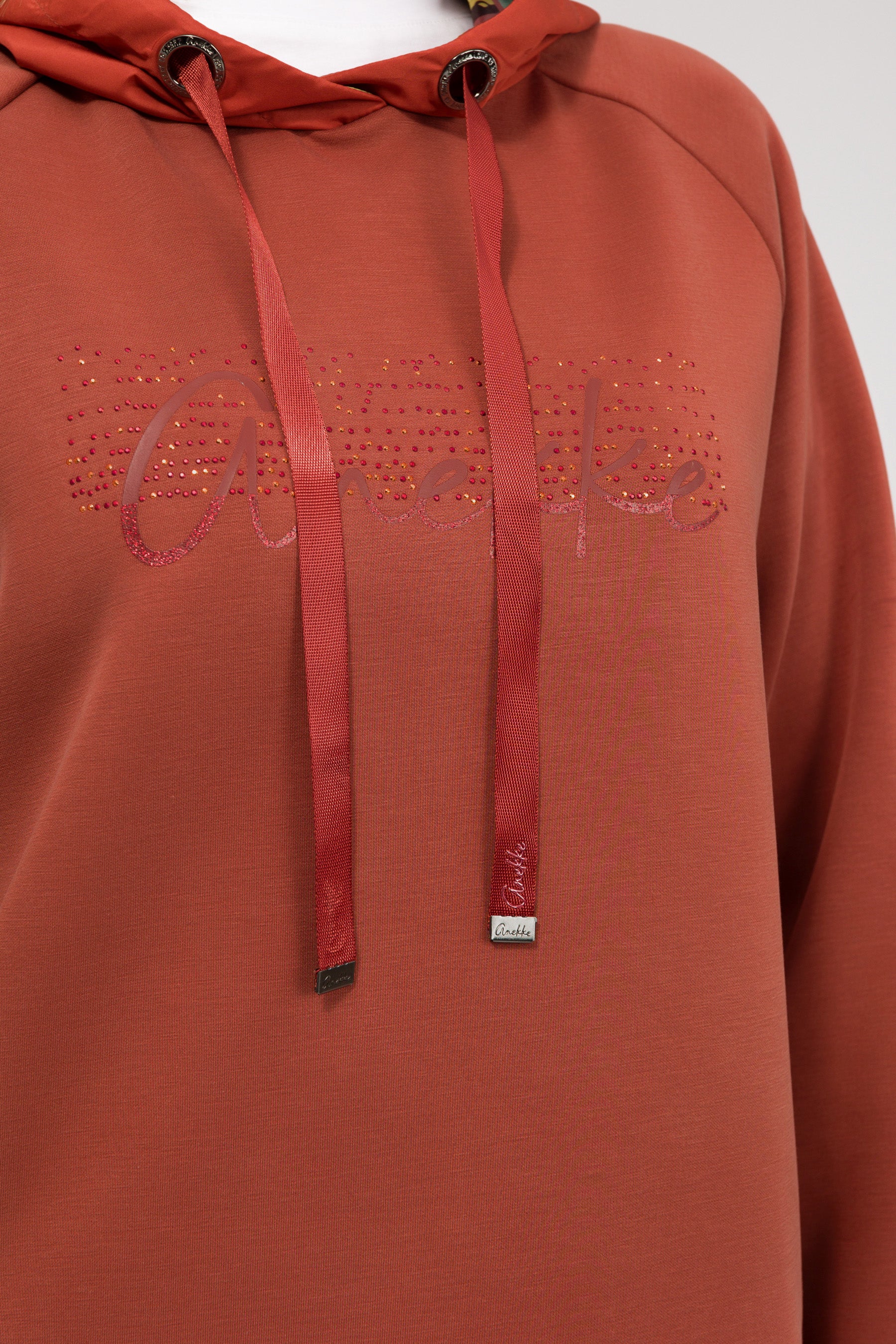 Langärmliges Sweatshirt mit Kapuze