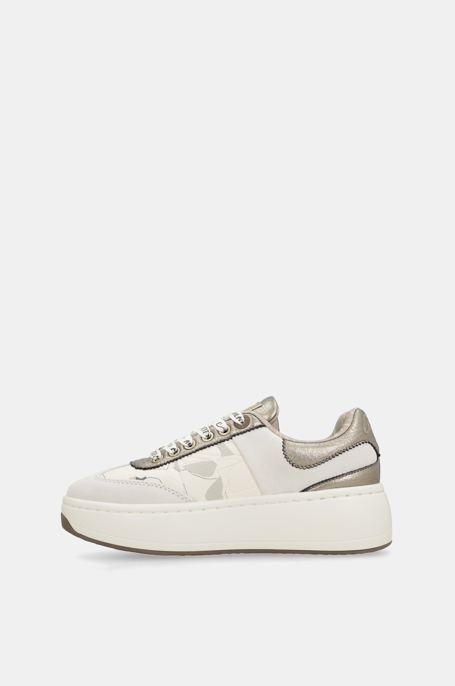 Beige Sneaker