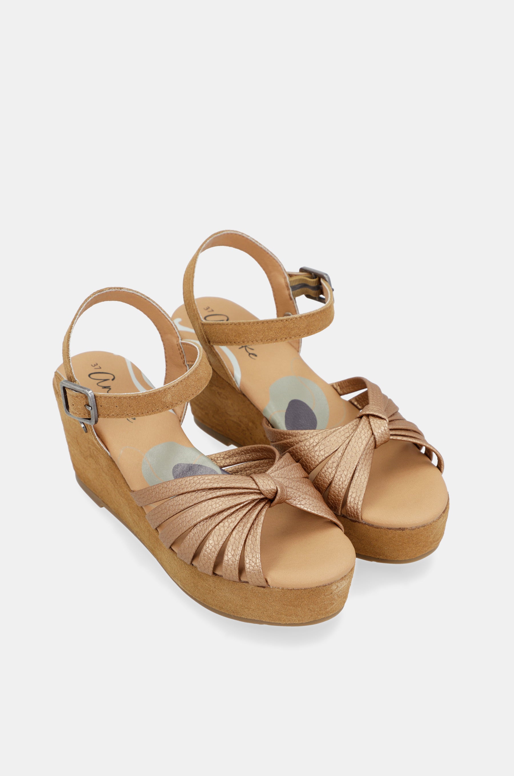 Zimtfarbene Gaia Kreuzsandalen