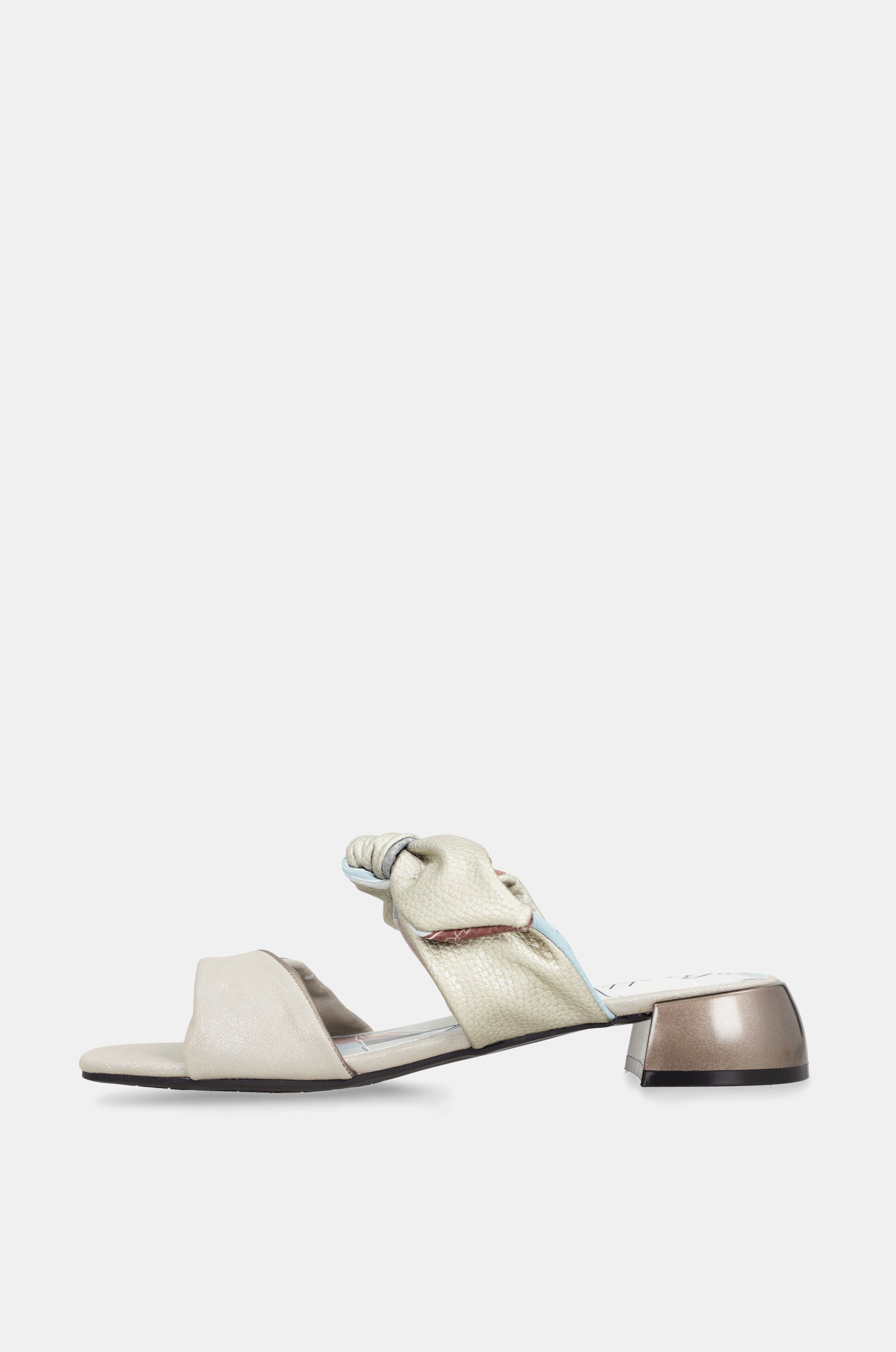 Auralis Sandalen mit Absatz und Knoten