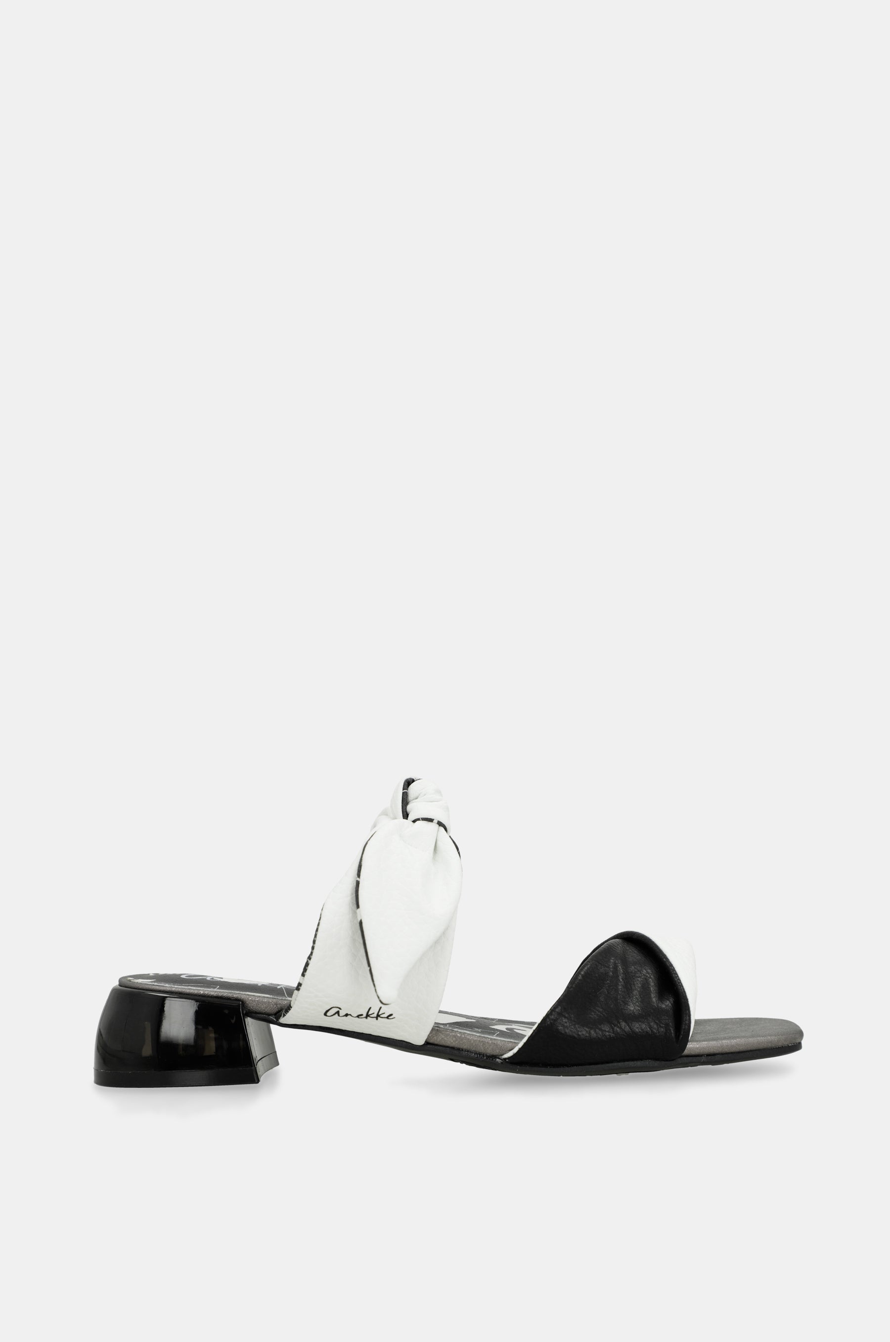 Bloom Sandalen mit Absatz und Knoten