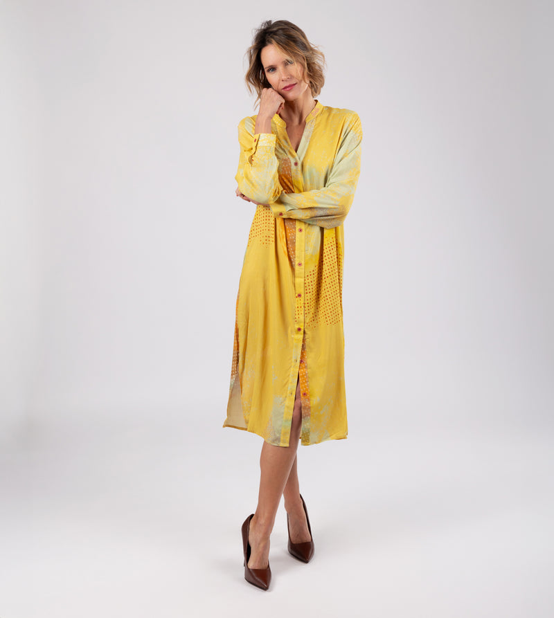 Gelbes Hemdkleid
