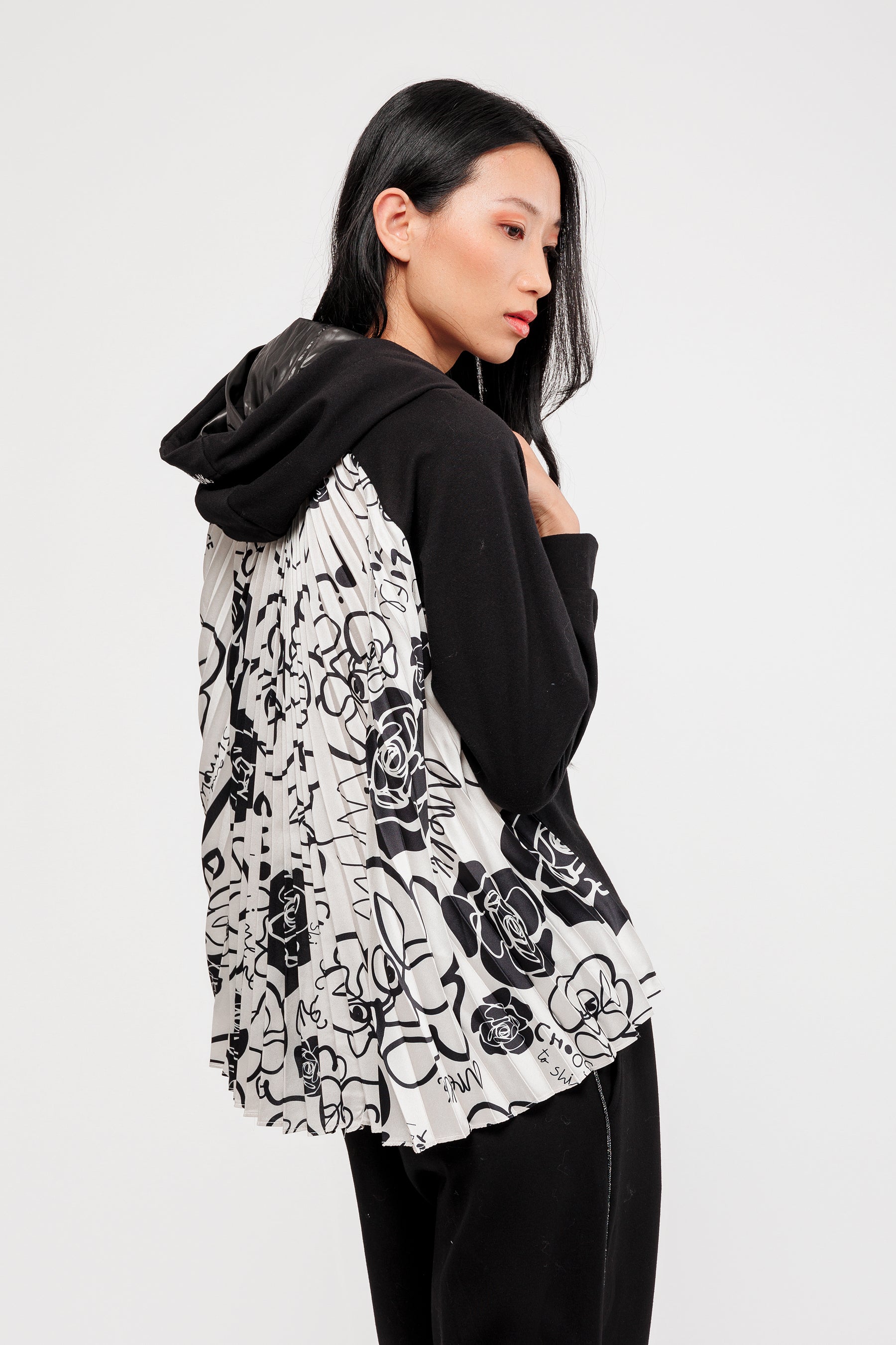 Sweatshirt mit Kapuze gemustert