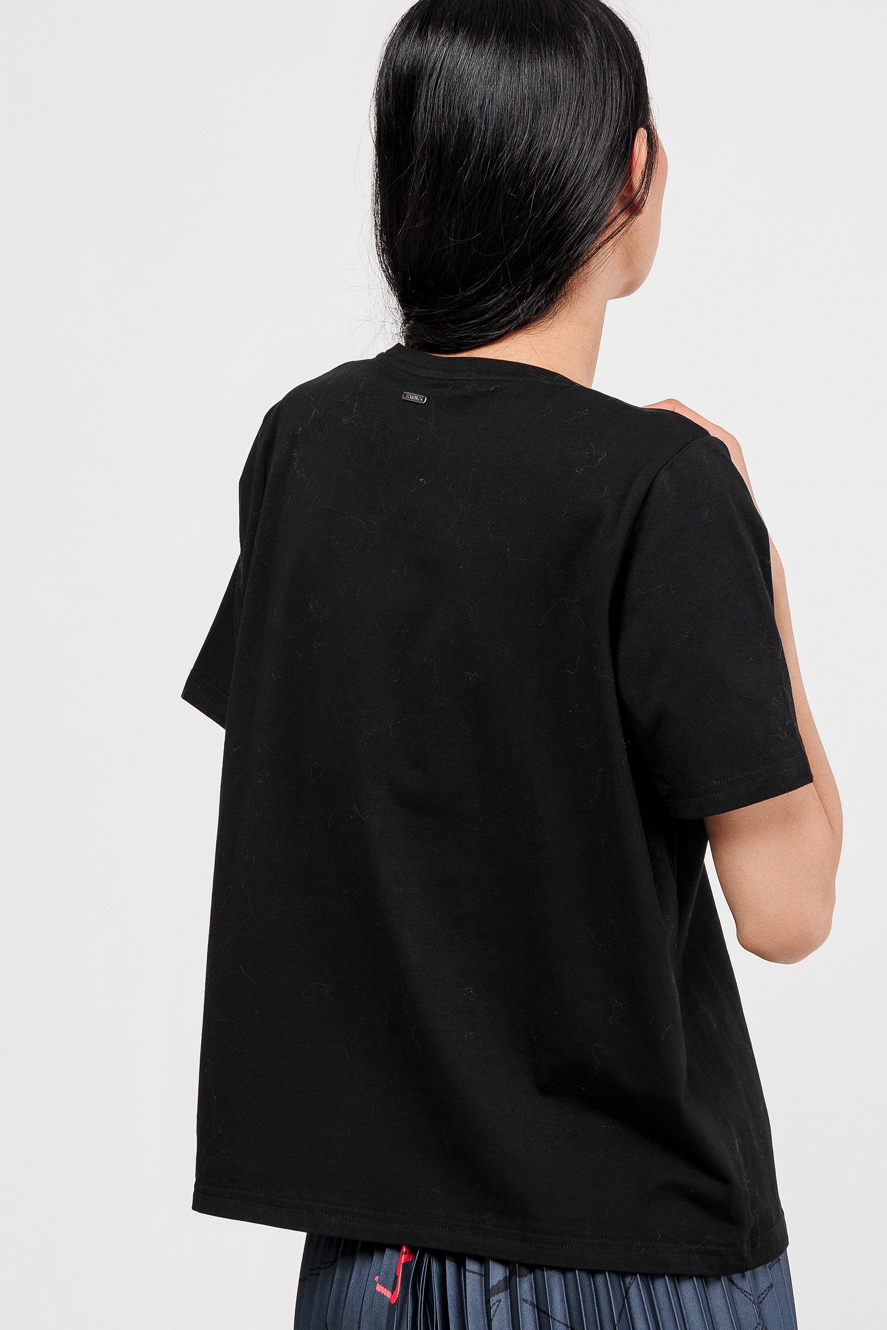 Kurzarm-T-Shirt schwarz mit Silber- und Bronzedetails