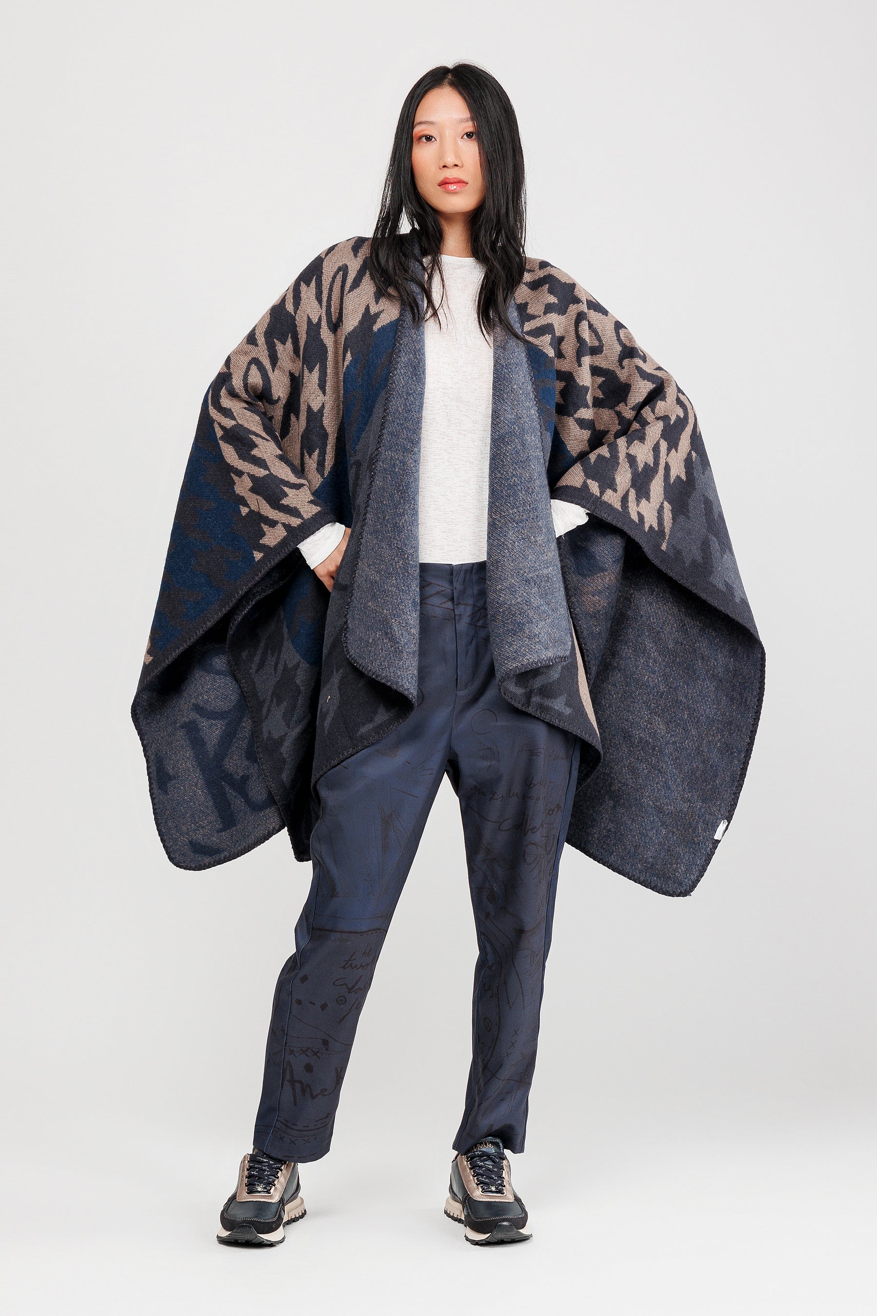 Poncho blau und beige