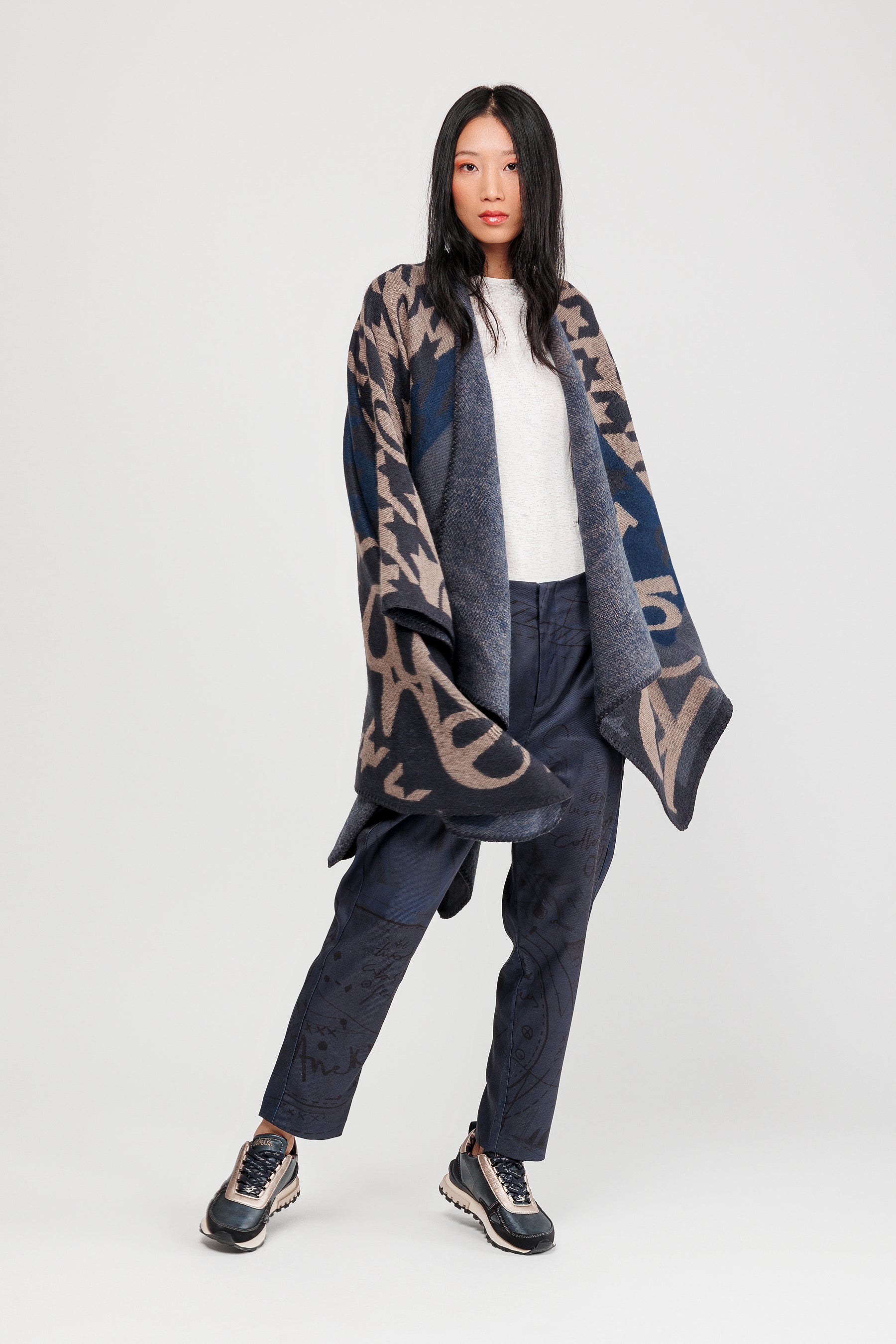 Poncho blau und beige
