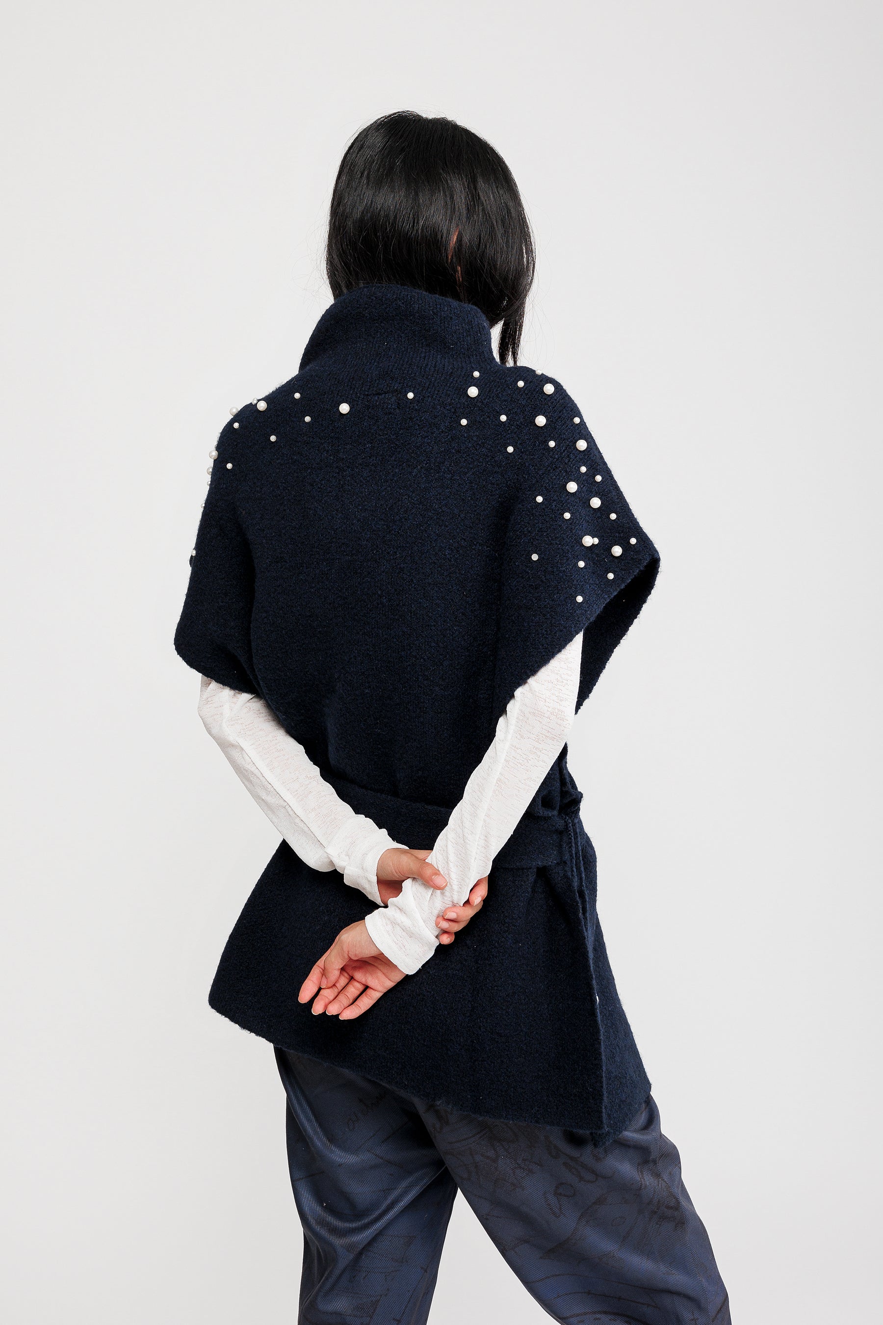 Poncho mit Rollkragen und Gürtel blau