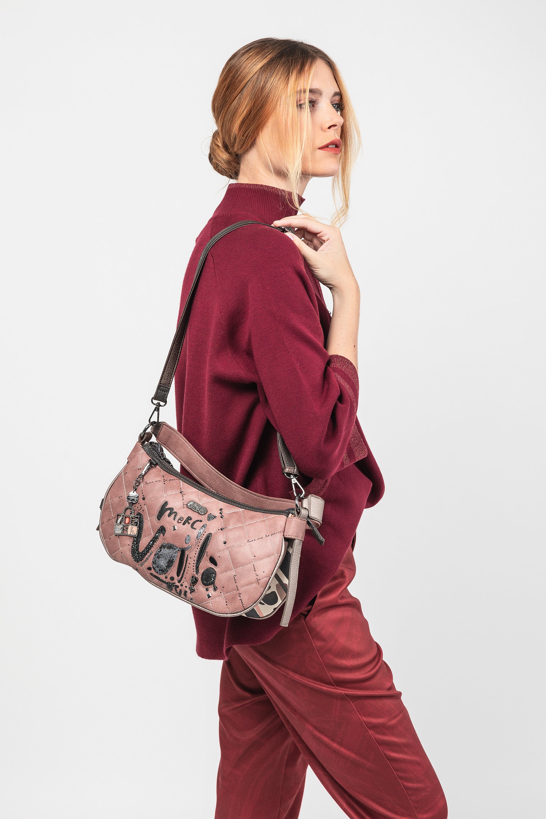 Schultertasche oval Parisian