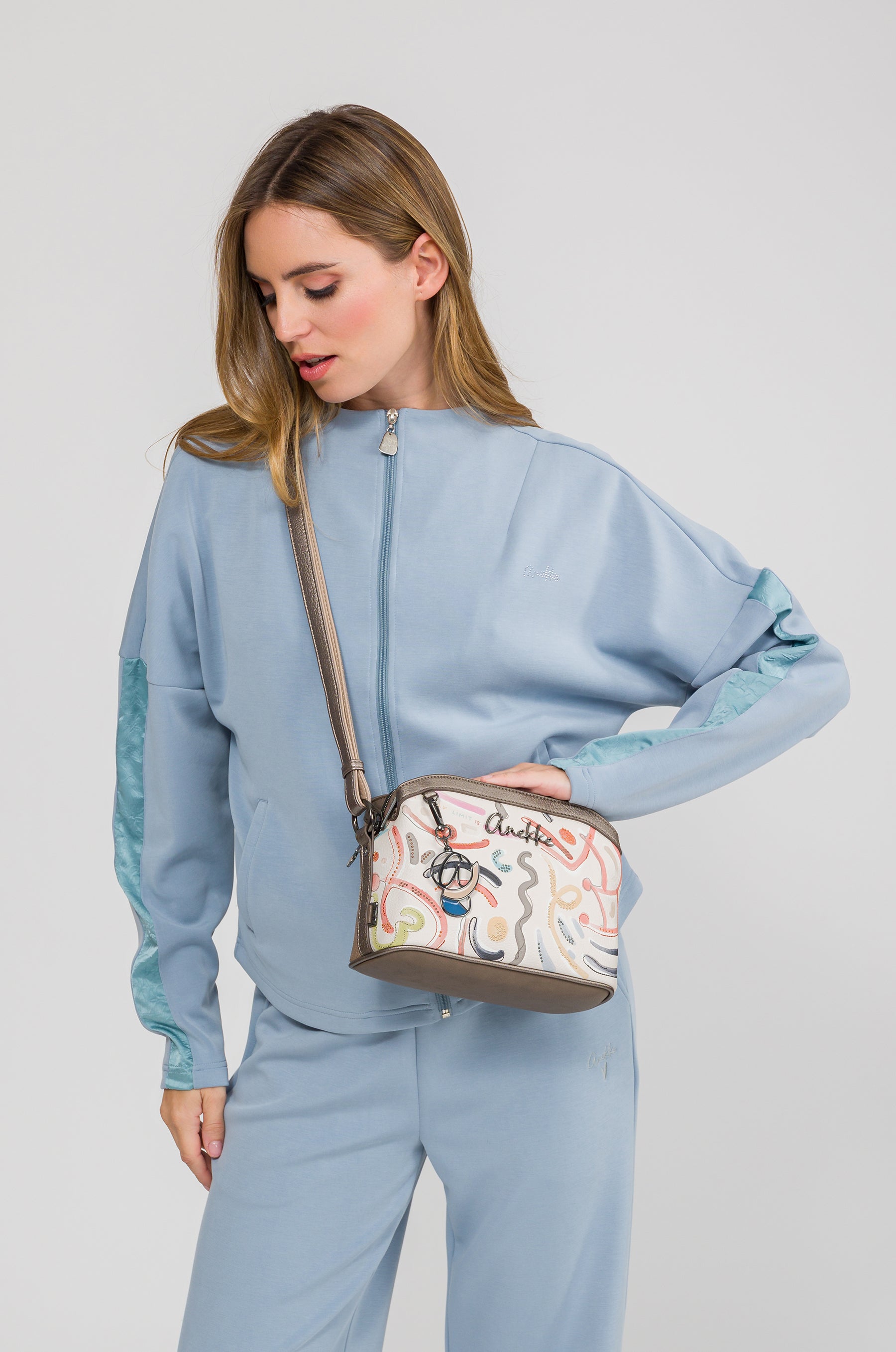 Umhängetasche Olympia mit 3 Fächern