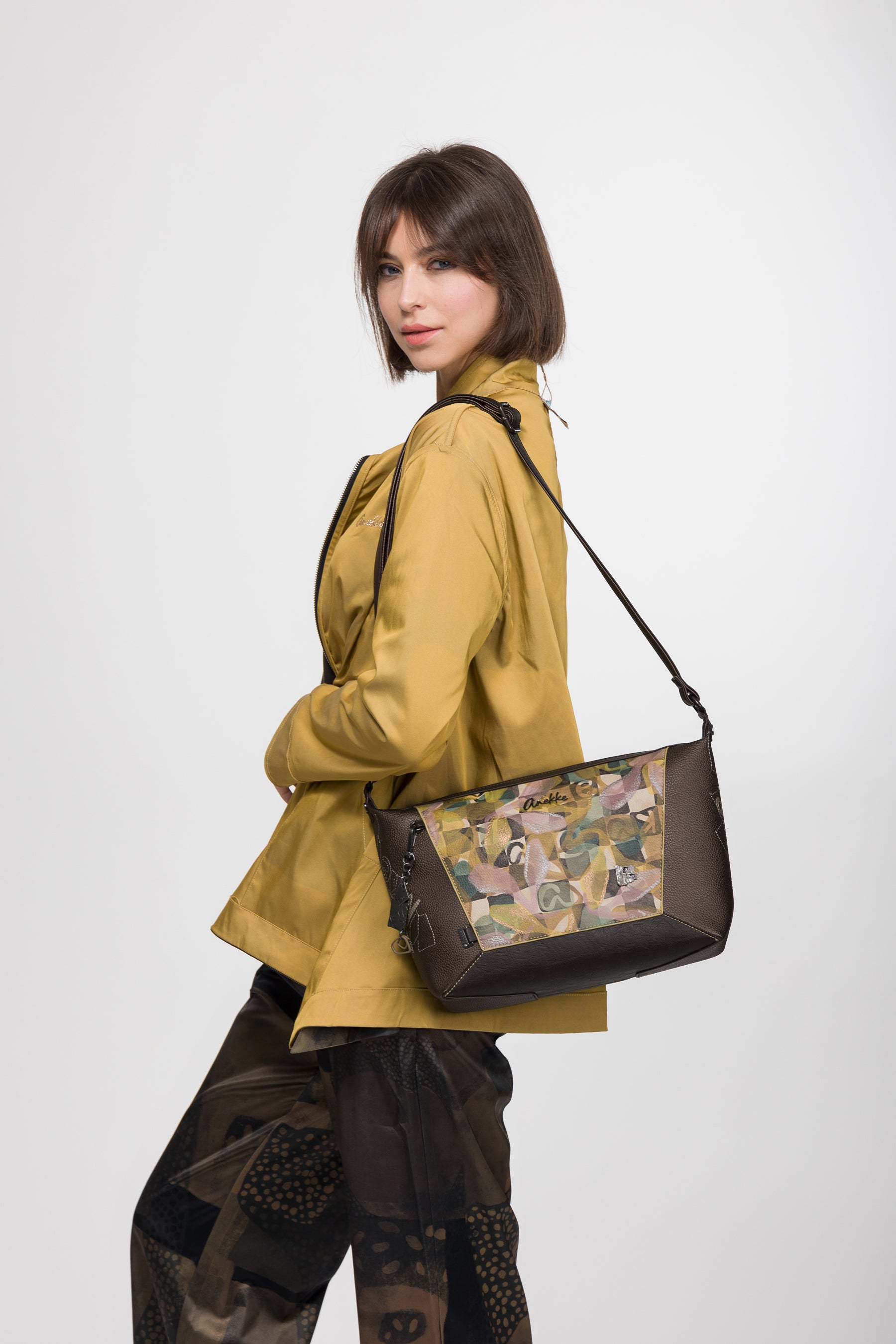 Umhängetasche gemustert Bloom