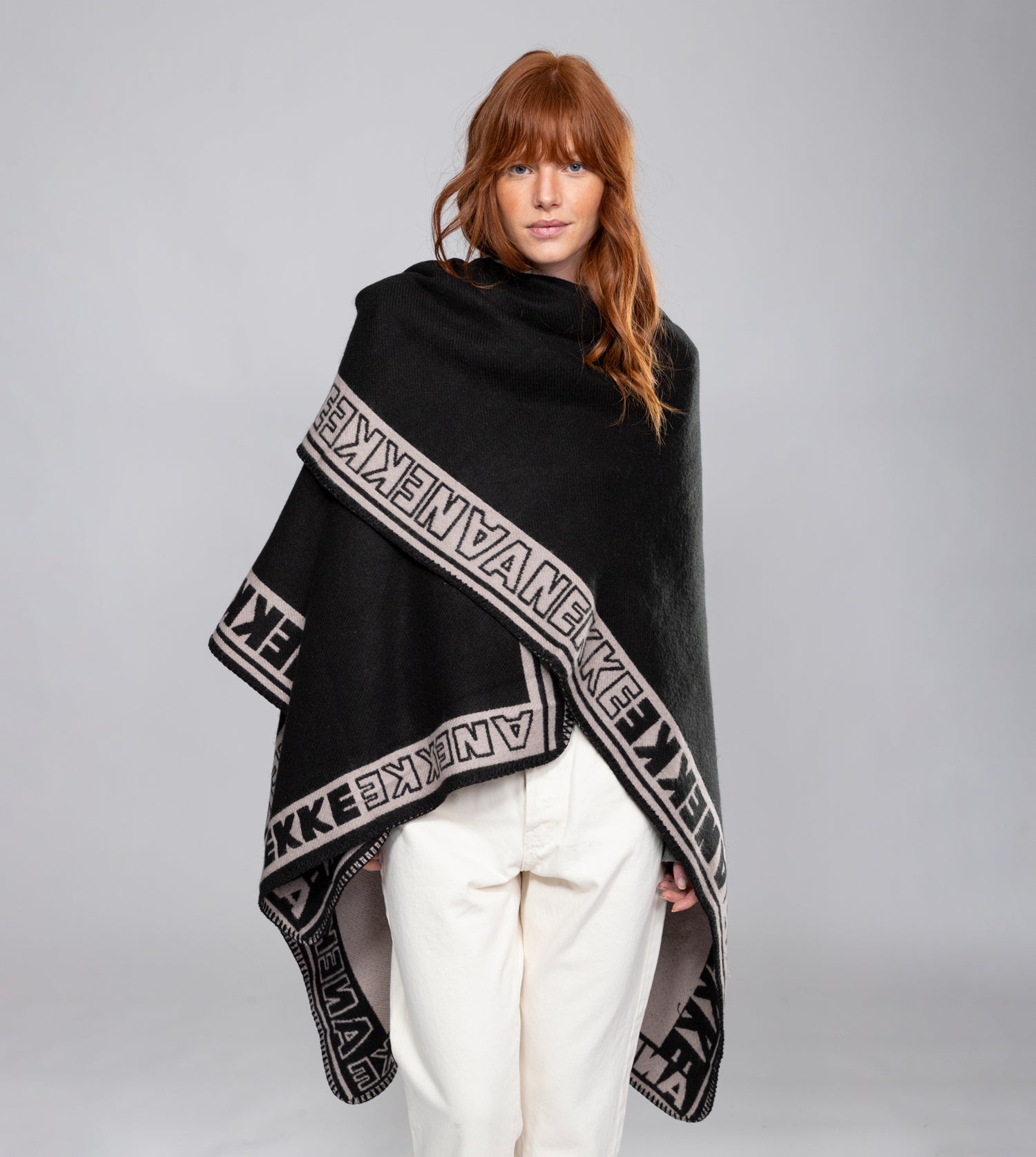 Poncho negro Shodō