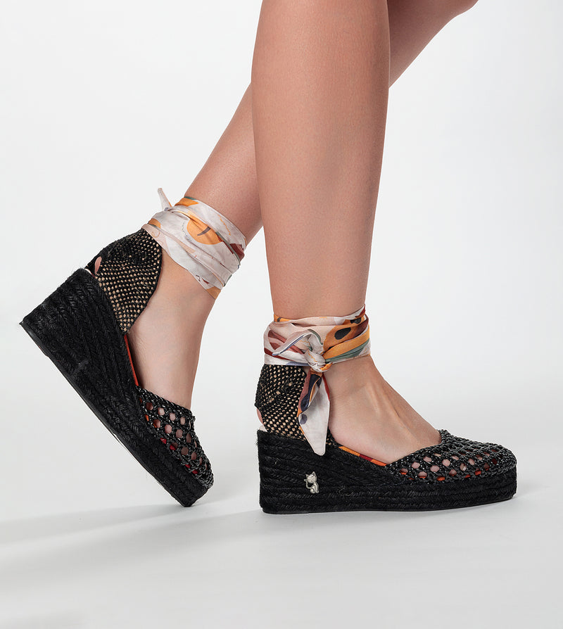 Schwarze Keilsandalen Alma
