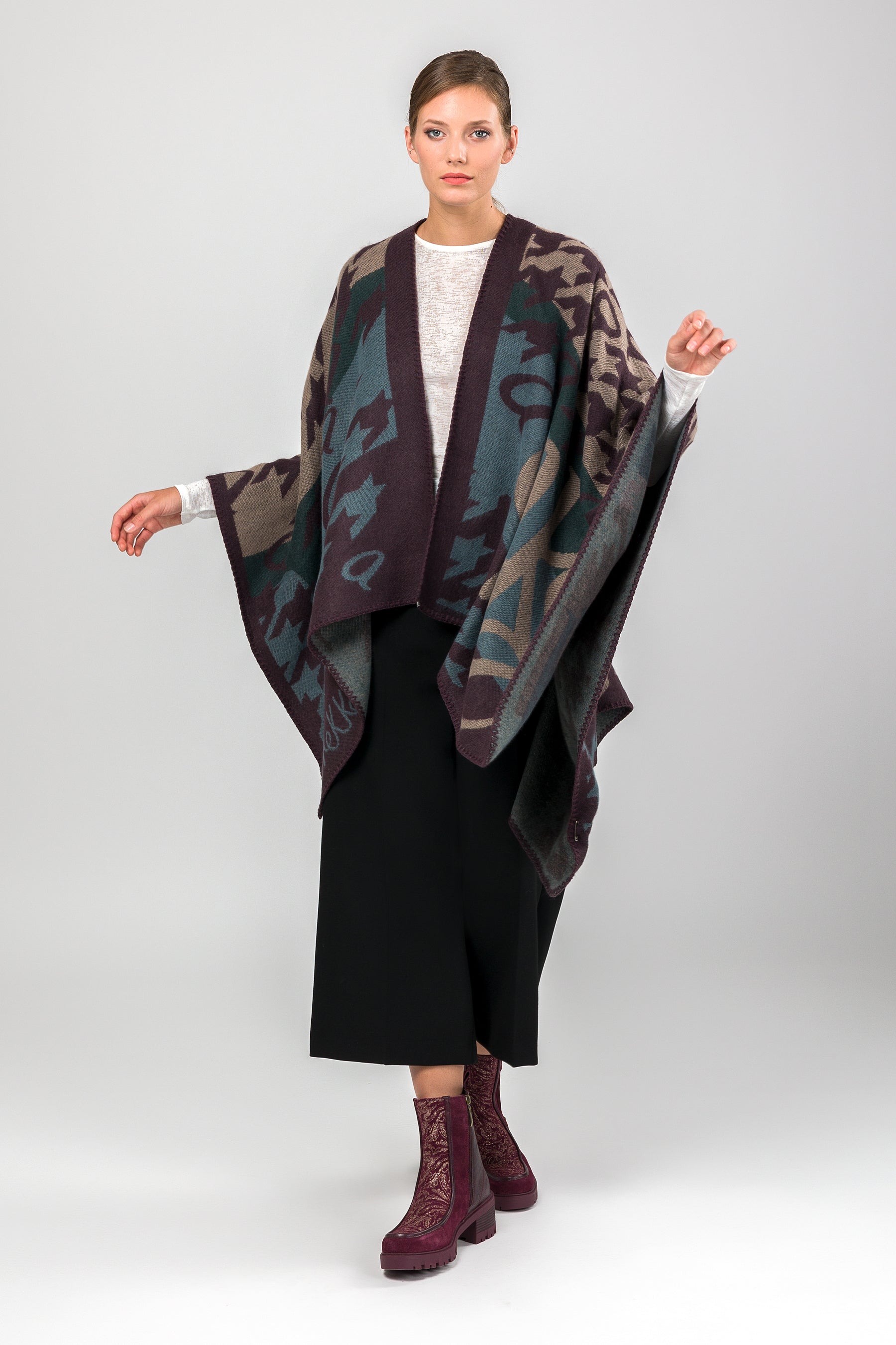 Poncho blau und violett