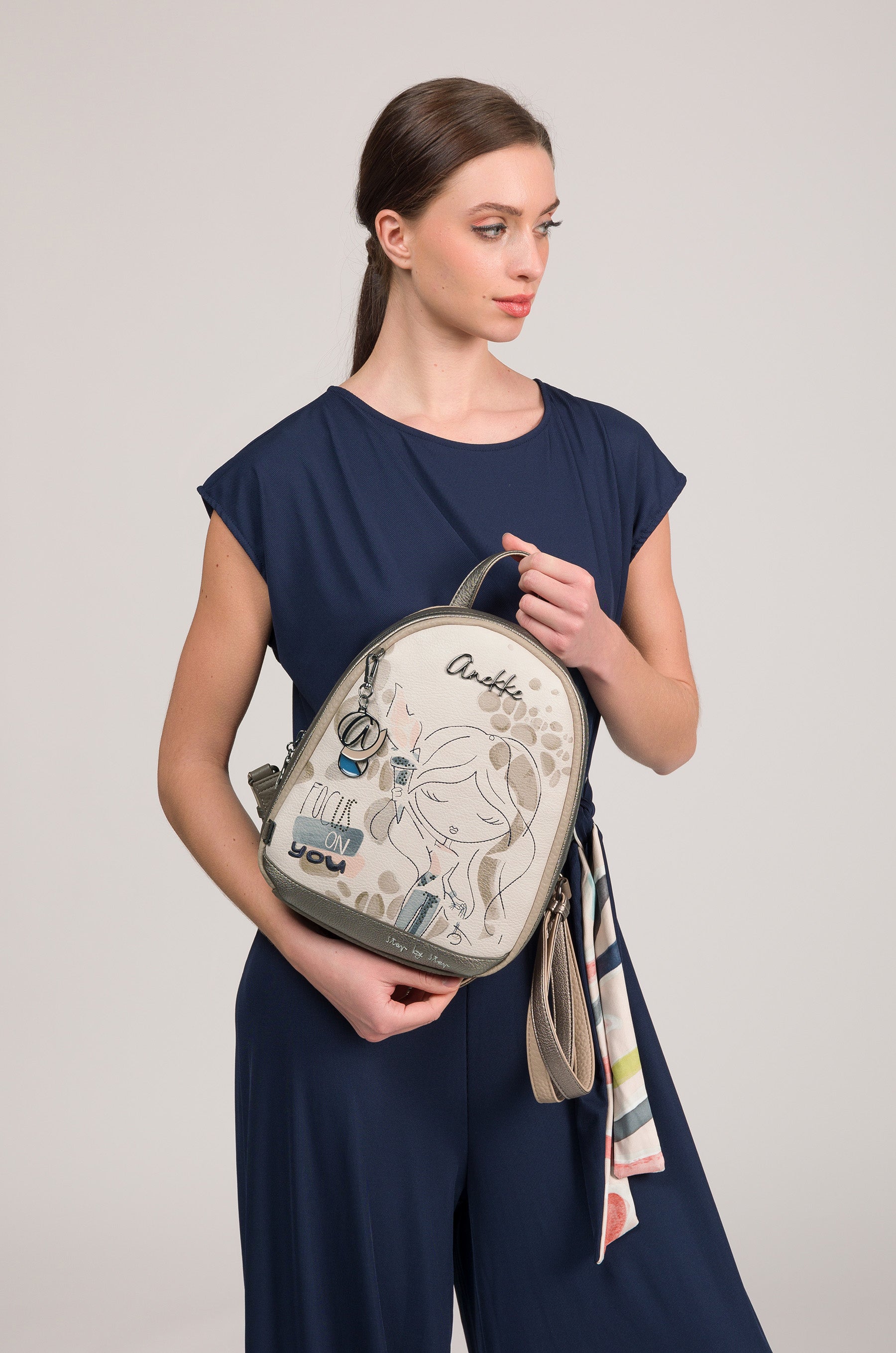 City Rucksack Olympia klein