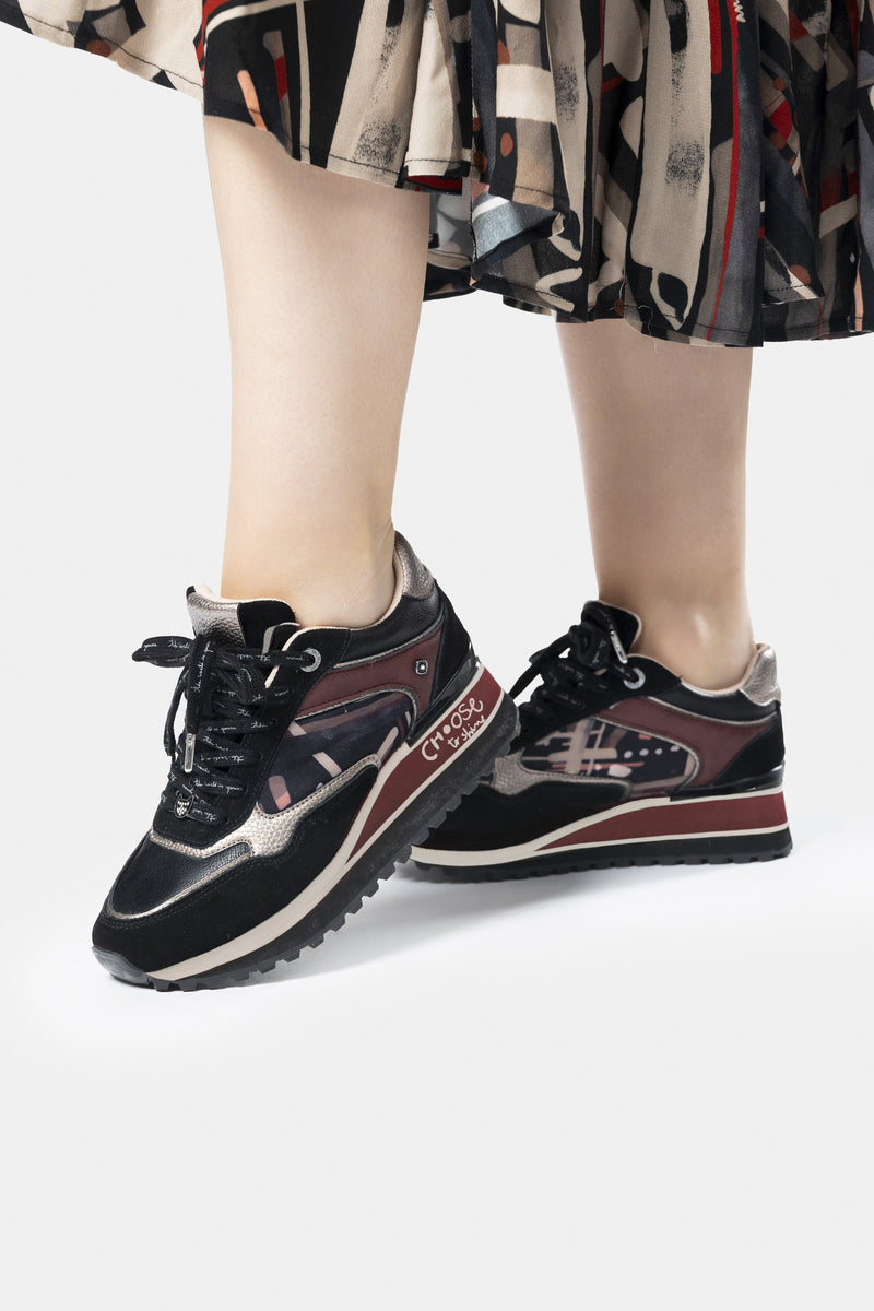 Sneakers Platform schwarz
gemustert